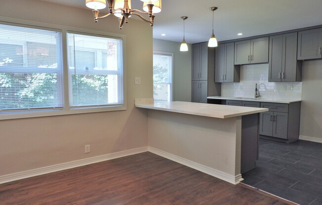 Remodeled Berkeley Triplex with 2 Bedrooms and 2 and 1/2 Baths