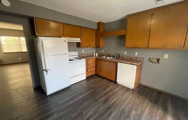 2 beds, 1 bath, 960 sqft, $850, Unit OK 1101-12