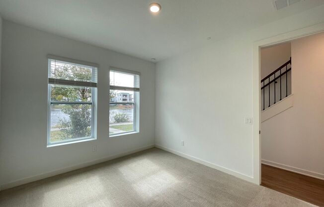3 beds, 3.5 baths, $3,050