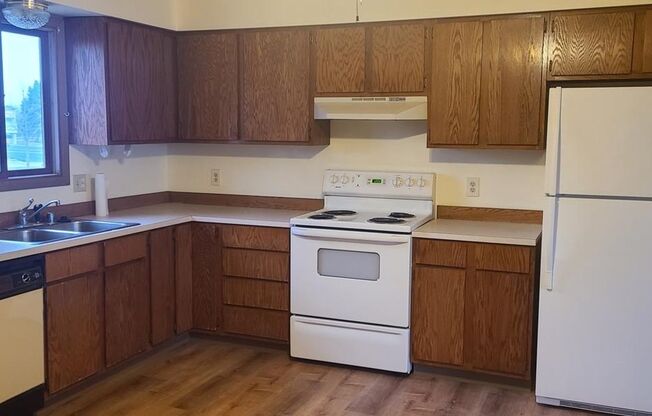 2 beds, 1 bath, $1,500