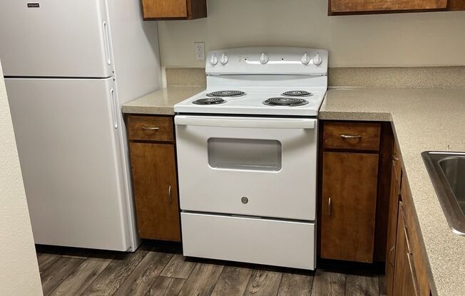 Ground floor 2x1 $1480 + utilities. Pets welcome with additional deposit and pet rent