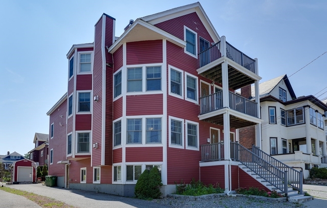 18 CLYDE RD