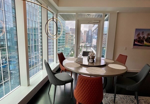 1 bed, 1.5 baths, 1,128 sqft, $8,900, Unit 14A