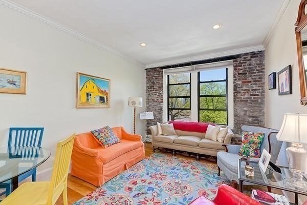 2 beds, 1 bath, 789 sqft, $3,650, Unit 10