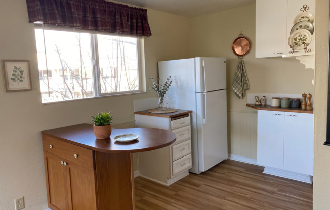 1 bed, 1 bath, $1,474, Unit 9