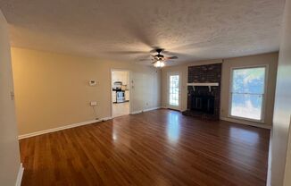 3 beds, 2 baths, $1,395