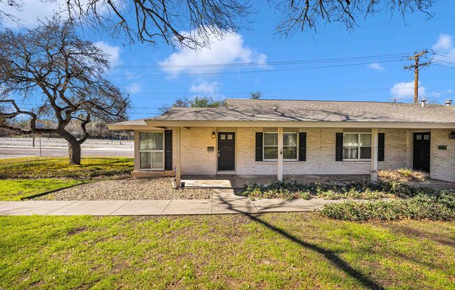 Oakhurst Duplex