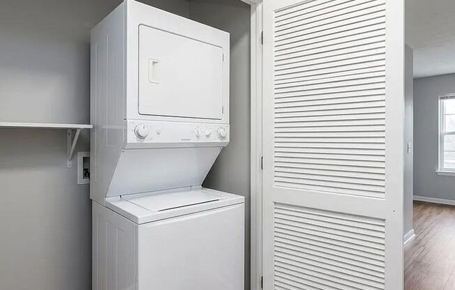 2 beds, 1 bath, 900 sqft, $2,500, Unit 6954-221