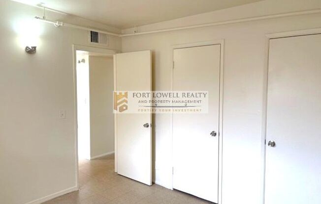 2 beds, 1 bath, $1,100, Unit VENT302-3