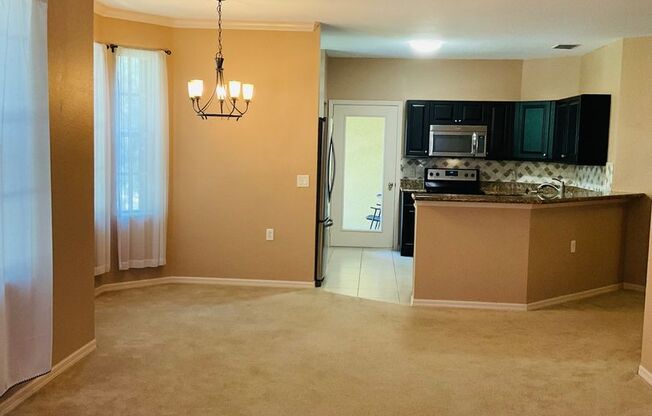 3 beds, 2 baths, $1,745, Unit #2604