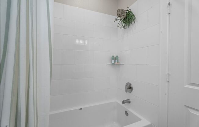 2 beds, 2 baths, 983 sqft, $2,125, Unit 7103