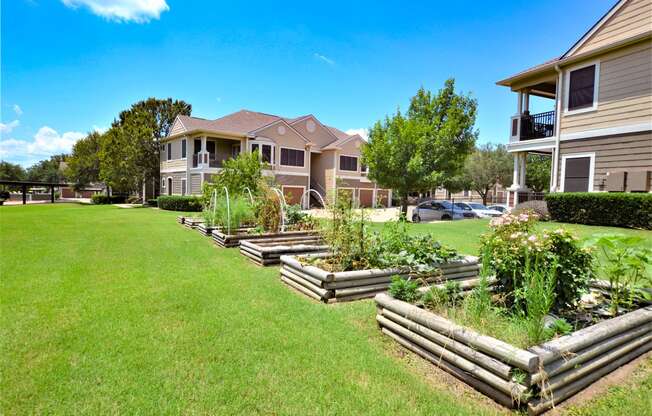 The Legends at Eagle Mountain Lake – A Beautiful lakeside community, located in Fort Worth, TX.  Community garden.