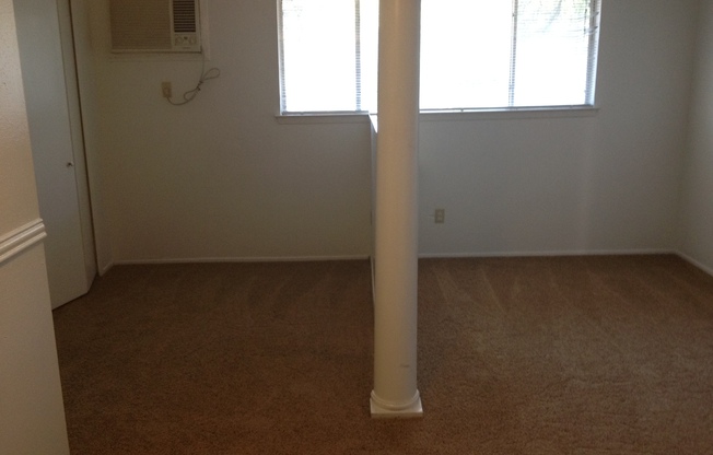 Studio, 1 bath, 415 sqft, $695, Unit 1004