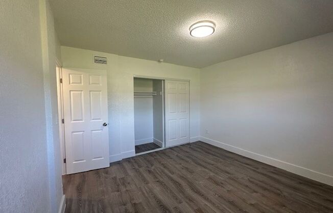 1 bed, 1 bath, 700 sqft, $1,595, Unit P102