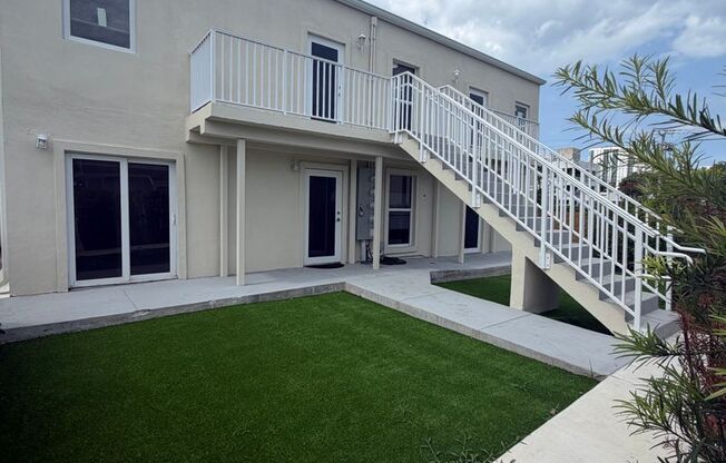 729 SW 3rd St (Catalina's Properties)