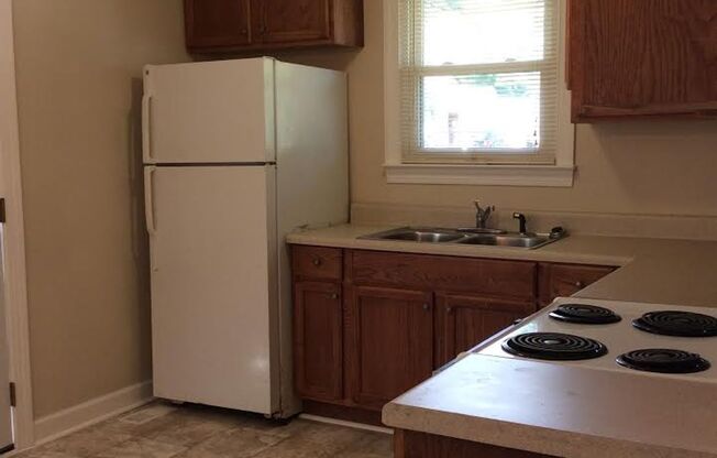 3BR/1.5BA Updated Ranch with Private Backyard in Prime Raleigh Location – $1,600/mo