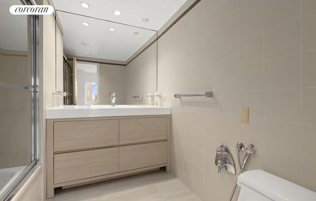4 beds, 4.5 baths, 3,073 sqft, $30,000, Unit 34AB