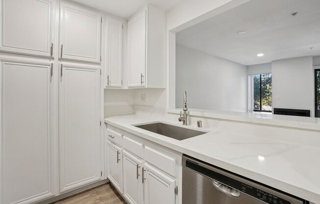 1 bed, 1 bath, 700 sqft, $1,798, Unit 108