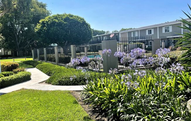 COSTA MESA 4BR/3BA TOWNHOME READY FOR MID-JULY OCCUPANCY