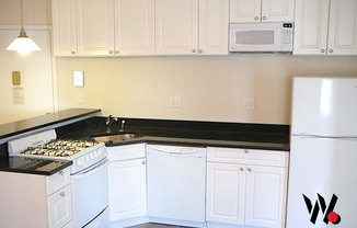 90 SAINT MARK'S PL