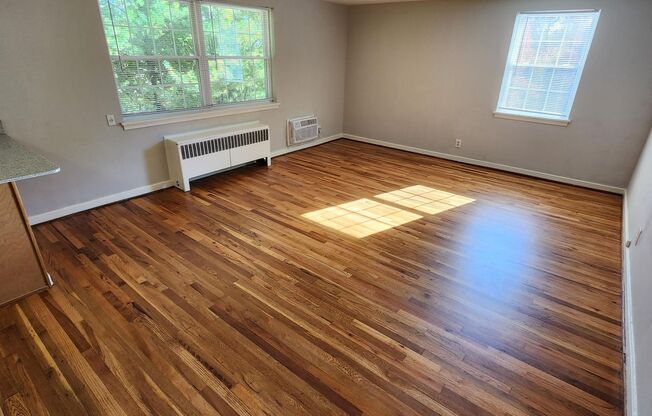 1 bed, 1 bath, 663 sqft, $2,050, Unit D-16