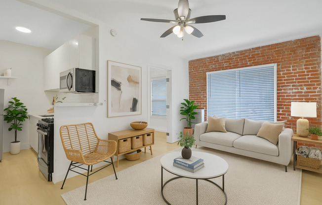 1 bed, 1 bath, 490 sqft, $1,795, Unit 107