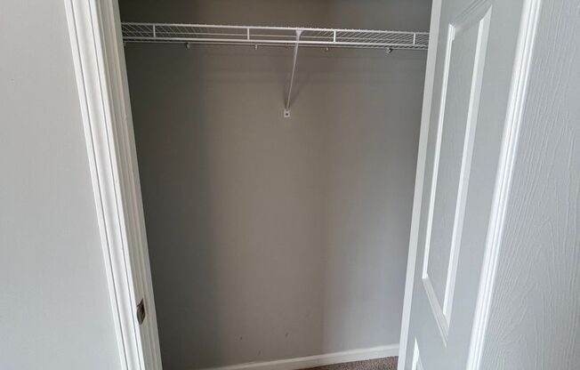 2 beds, 2 baths, $900, Unit 406B