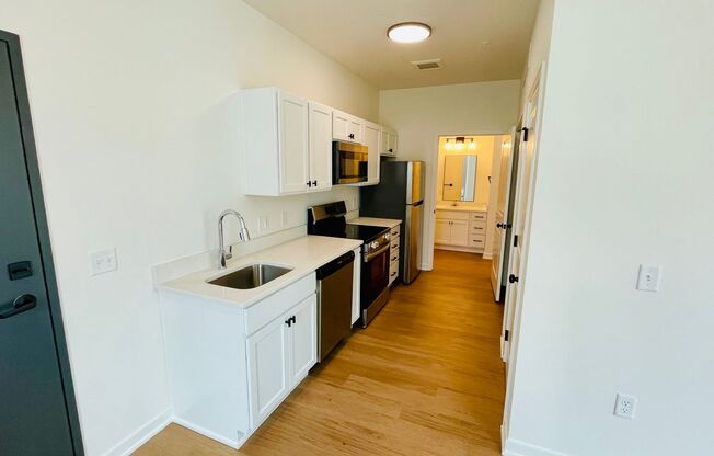 1 bed, 1 bath, 715 sqft, $1,125