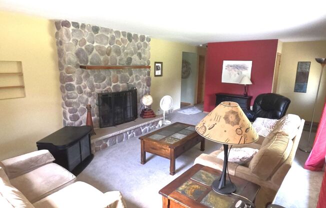Furnished Mid-term Rental