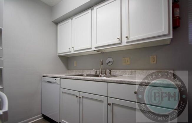 2 beds, 1 bath, 900 sqft, $845, Unit BG/13