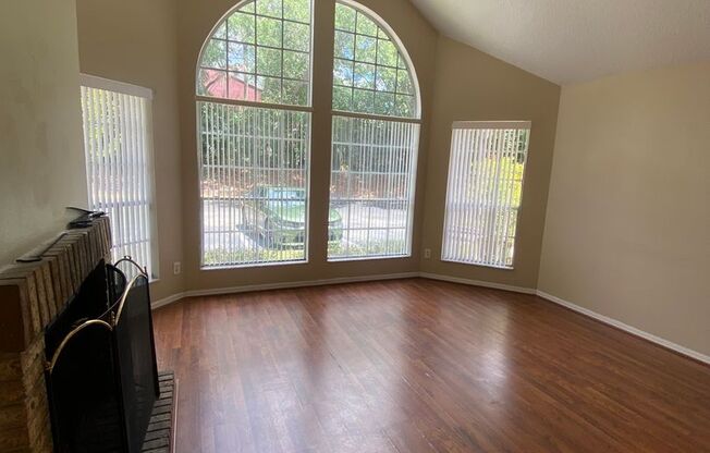 Lovely 2 Bedroom / 2 Bathroom - 1st Floor Condo Apartment in HIDDEN SPRINGS CONDOMINIUM (available in June) - ALTAMONTE SPRINGS