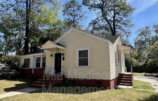 2215 ALABAMA AVE