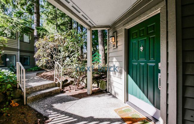 Spacious Private 2 Bed 2 Bath Condo for Rent!
