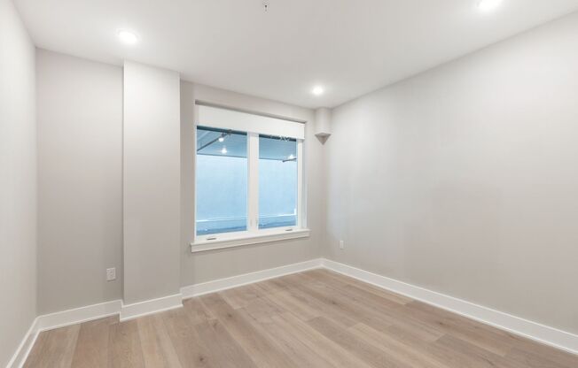 2 beds, 2 baths, $1,750, Unit 100