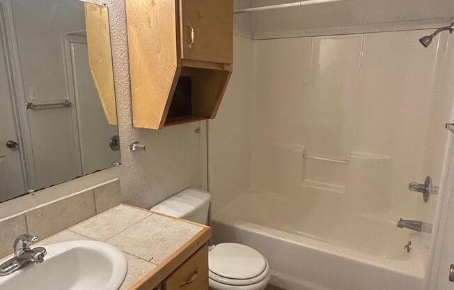 Perfect Elm Mott Duplex