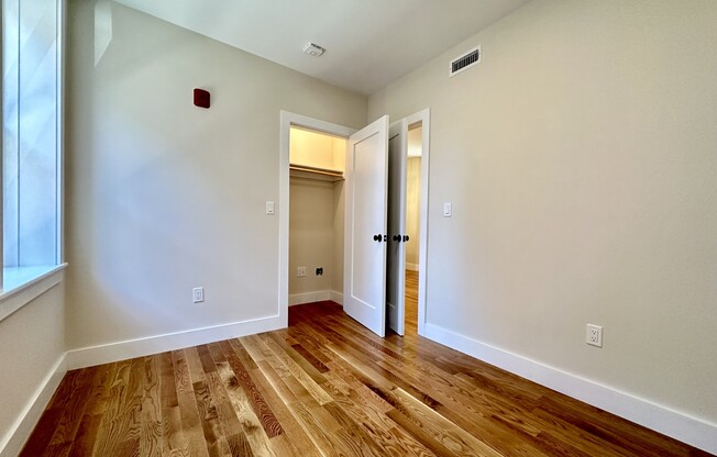 2 beds, 1 bath, $4,200, Unit 4F