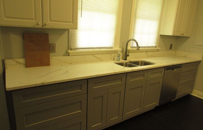 Charming 3 Bedroom, 2 Bath Home minutes from schools, hospitals, and downtown Augusta!