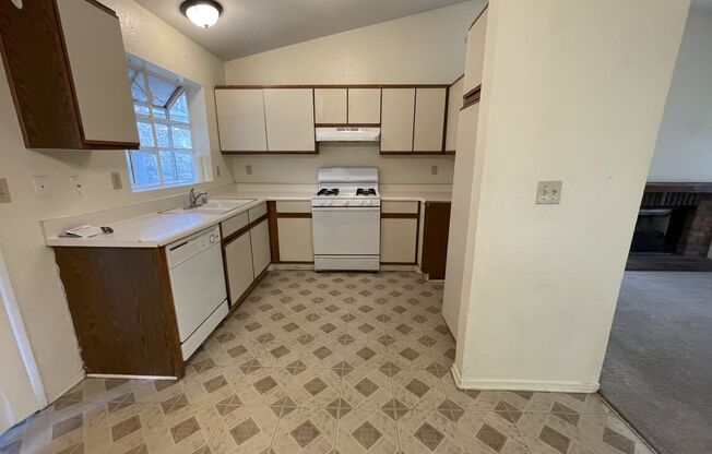 3 beds, 2 baths, $1,950