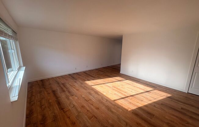 R2212 - Pinewood Apartments