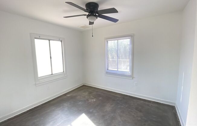 2 beds, 1 bath, $1,199