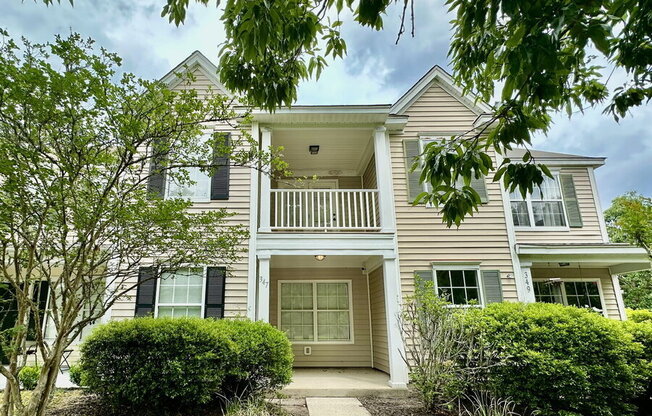347 CAMPUS LN