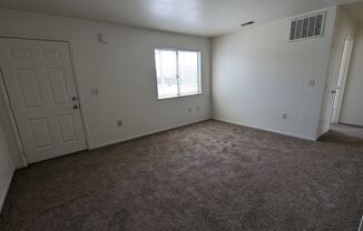 2 beds, 1 bath, 841 sqft, $875, Unit #1