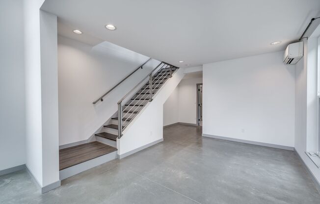 2 bedroom open lay out townhome in Georgetown!