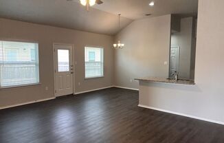 3 beds, 2 baths, $1,425