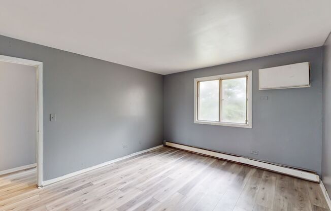 2432 Waterbury Dr