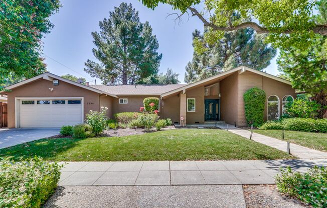 Recently Remodeled Home- Gourmet Kitchen- Near Downtown Campbell - 1 Primary Suite and 1 Junior Suite