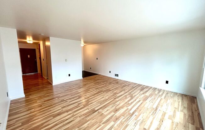 Studio, 1 bath, 464 sqft, $1,295