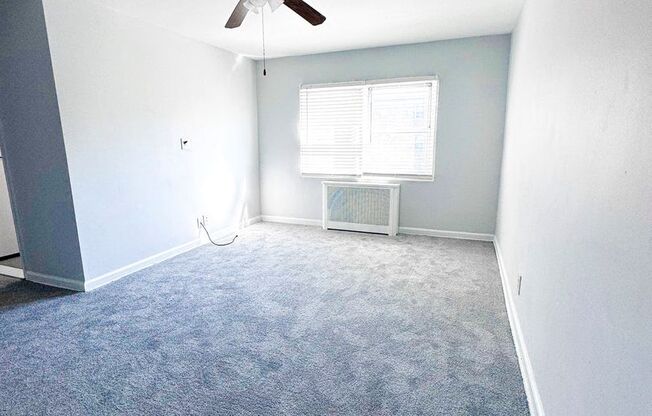 2 beds, 1 bath, 856 sqft, $2,399, Unit 254-2D