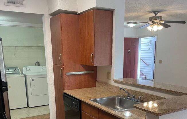 1 bed, 1 bath, 754 sqft, $1,350, Unit 1424