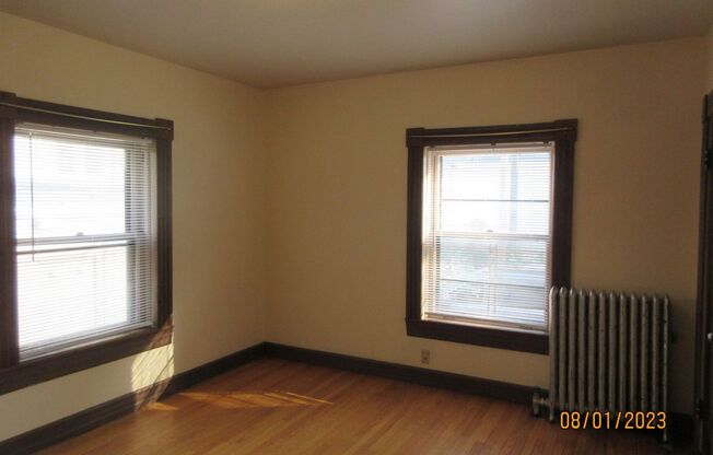 3 beds, 2 baths, $1,995